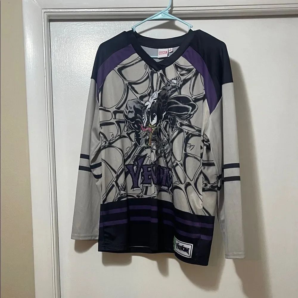 Marvel venom jersey shirt, size small